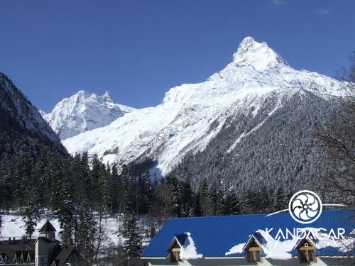 Новогодние каникулы в Домбае. Туроператор Кандагар.